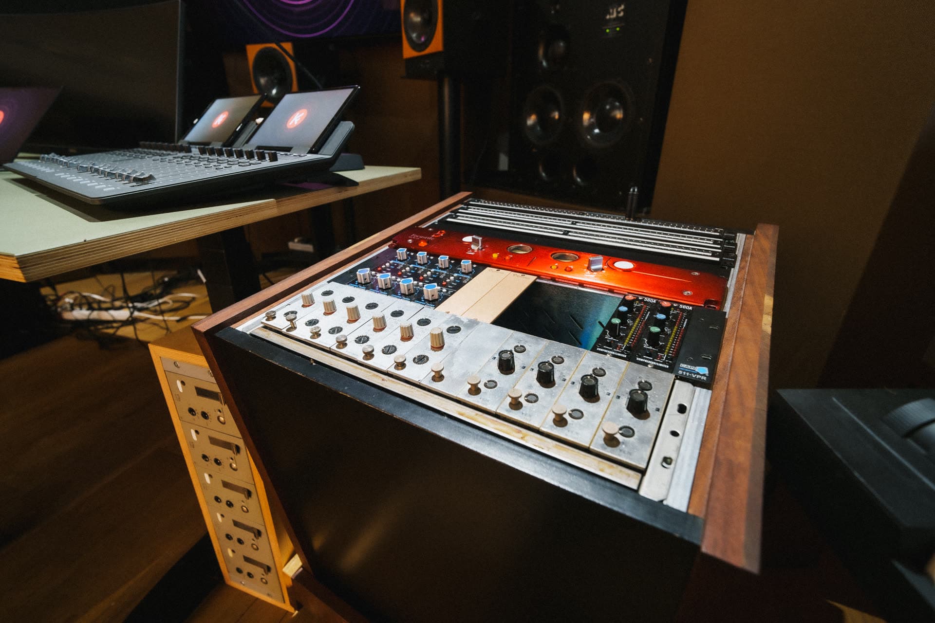 Studio B — photo 10